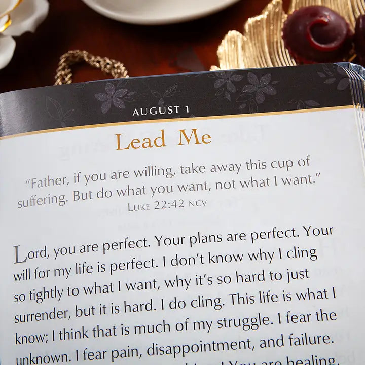 365 Days of Prayer For Women (Large Print Devotional)