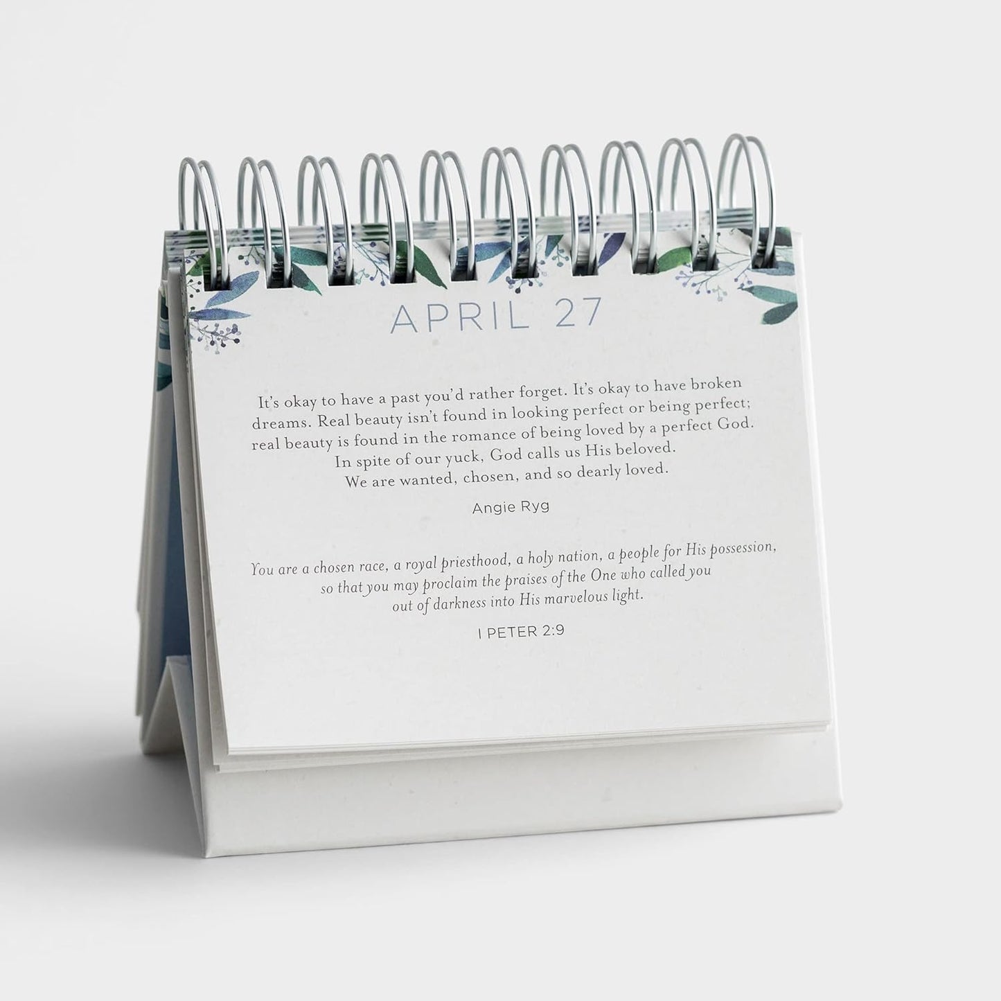 A Moment To Breathe: 366 Devotional Thoughts That Meet You in Your Everyday Mess: An Inspirational DaySpring DayBrightener - Perpetual Calendar