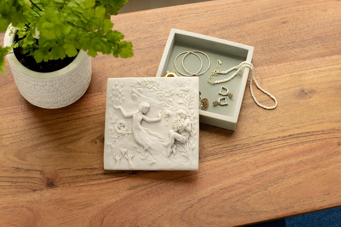 Willow Tree A Healing Wish, Sculpted Jewelry Keepsake Box