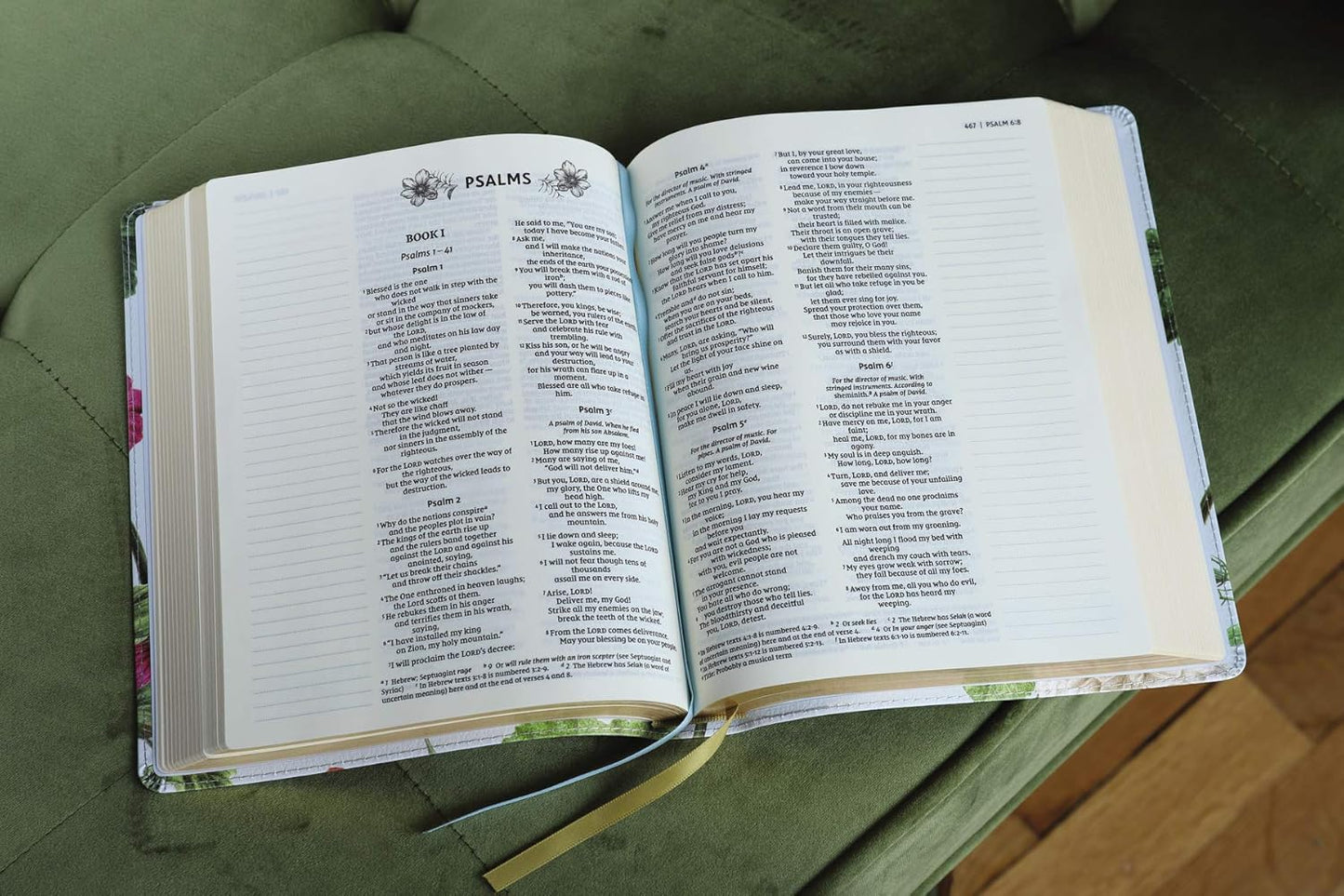 NIV, Artisan Collection Bible, Leathersoft, Blue Floral, Red Letter, Comfort Print