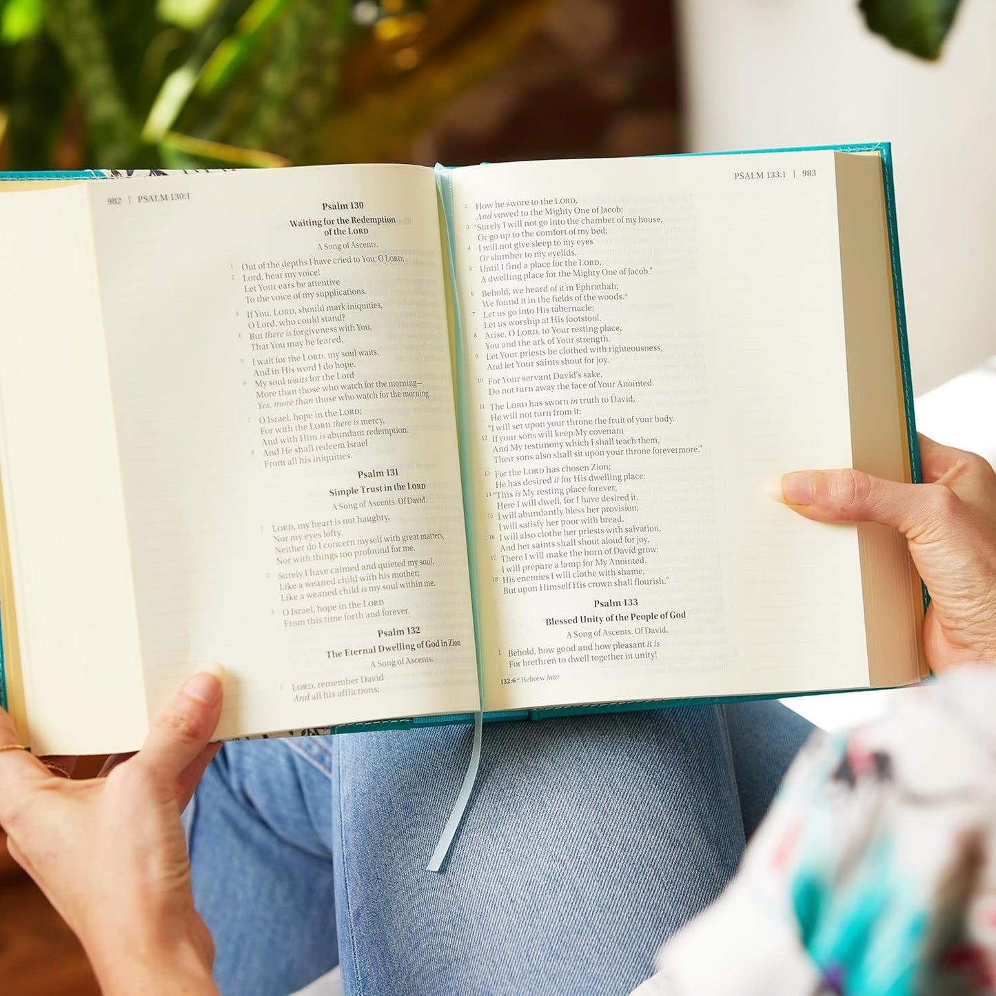 NKJV, Journal the Word Bible, Large Print: Reflect, Journal or Create Art Next to Your Favorite Verses